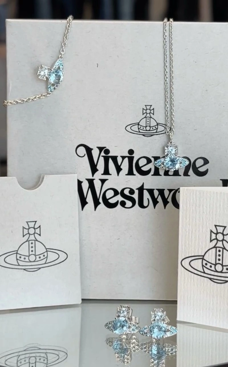 Effortless Vivienne Westwood Necklaces 207555