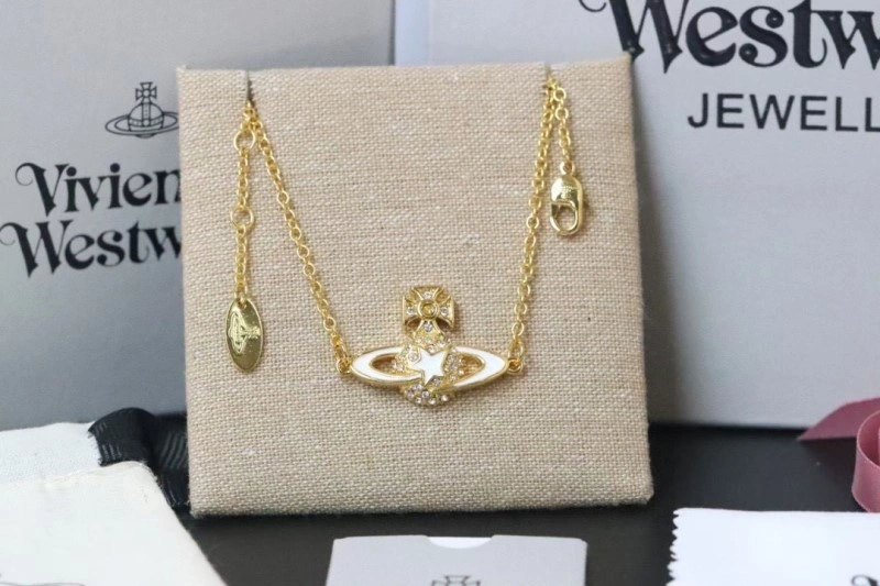 Bright Vivienne Westwood Necklaces 207547