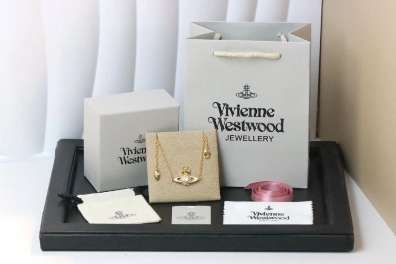 Bright Vivienne Westwood Necklaces 207547