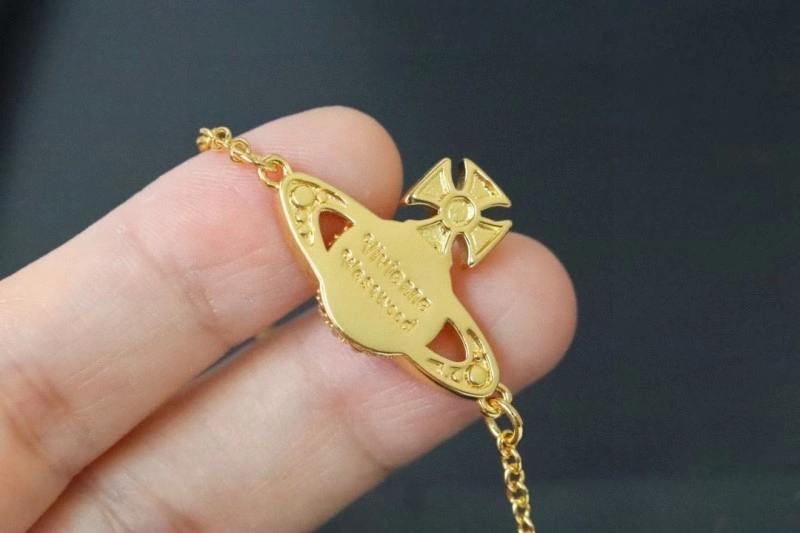 Bright Vivienne Westwood Necklaces 207547