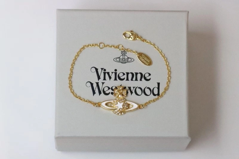 Bright Vivienne Westwood Necklaces 207547
