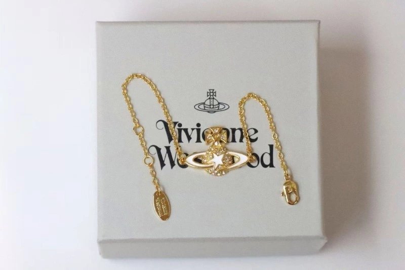 Bright Vivienne Westwood Necklaces 207547