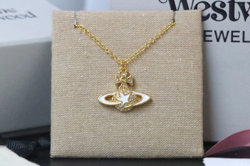 Effortless Vivienne Westwood Necklaces 207554