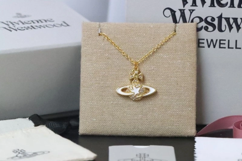Effortless Vivienne Westwood Necklaces 207554