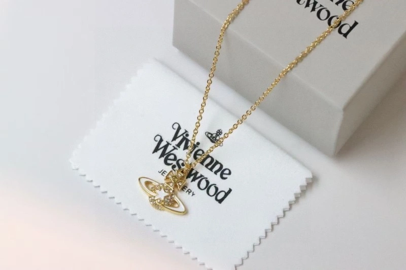 Effortless Vivienne Westwood Necklaces 207554