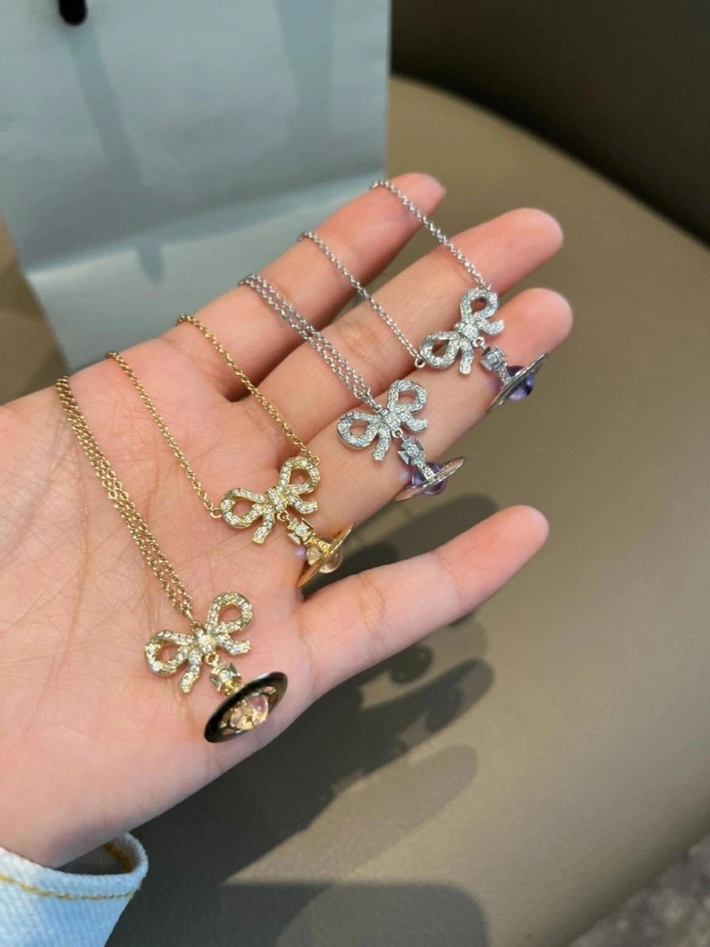 Classic Vivienne Westwood Necklaces 207553