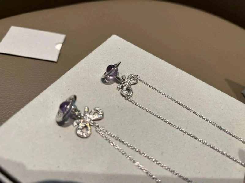 Classic Vivienne Westwood Necklaces 207553
