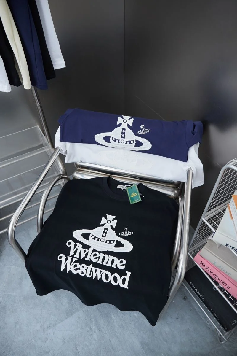 Vivienne Westwood T-Shirts Trendsetting 163404