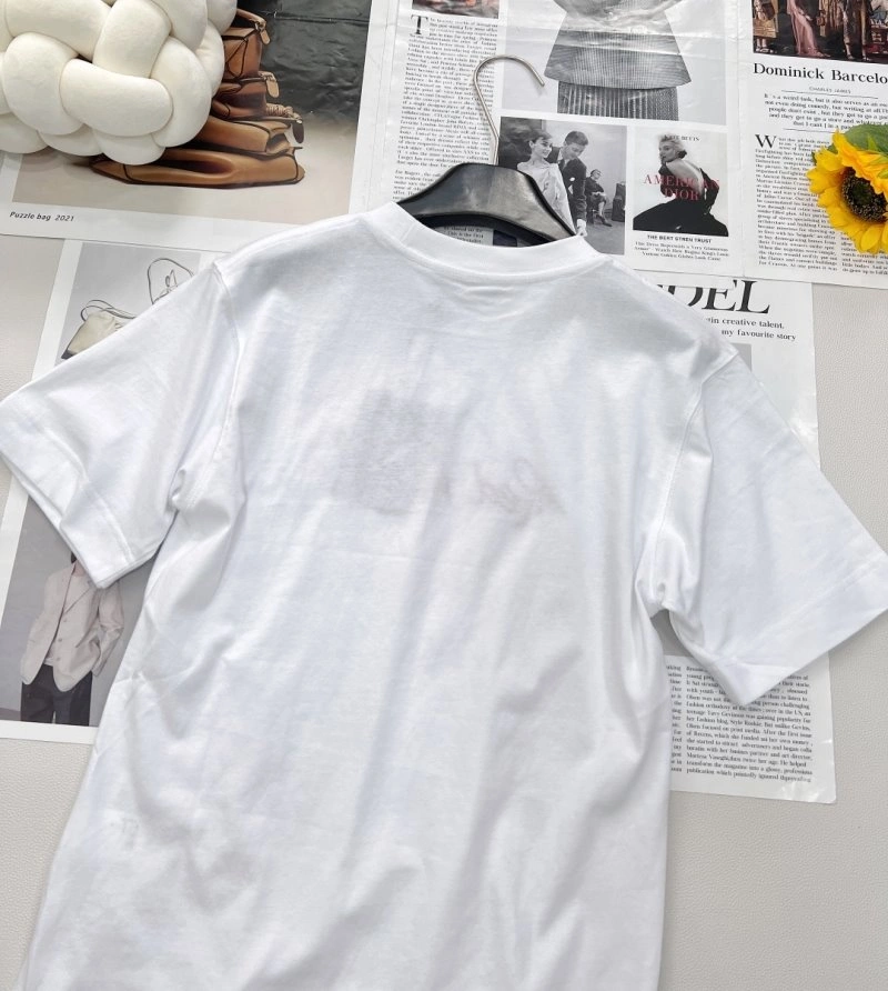 EyeCatching Vivienne Westwood T-Shirts 146891