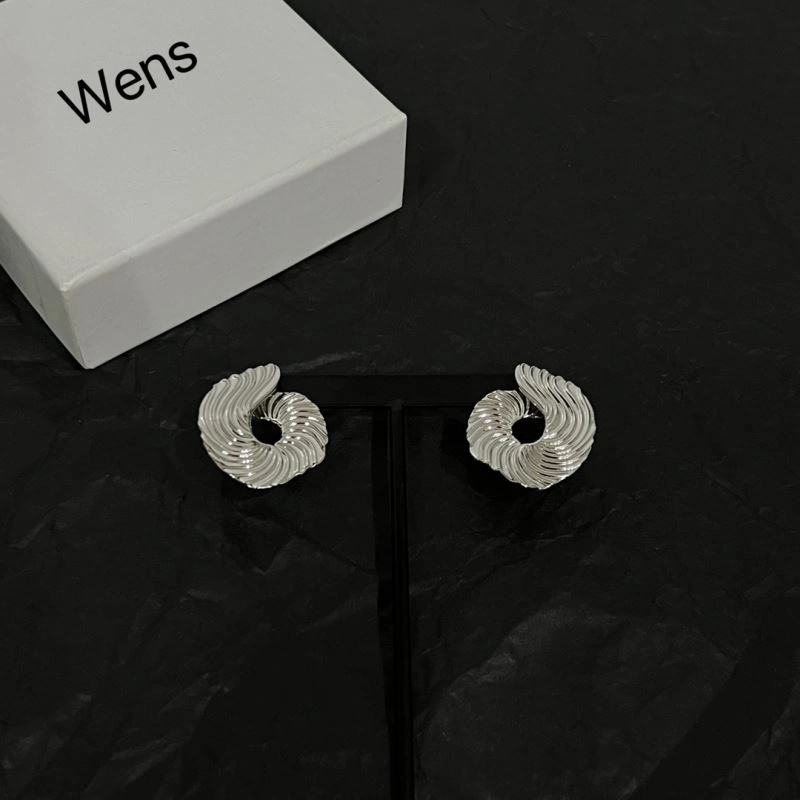 Contemporary Wens Earrings 214395