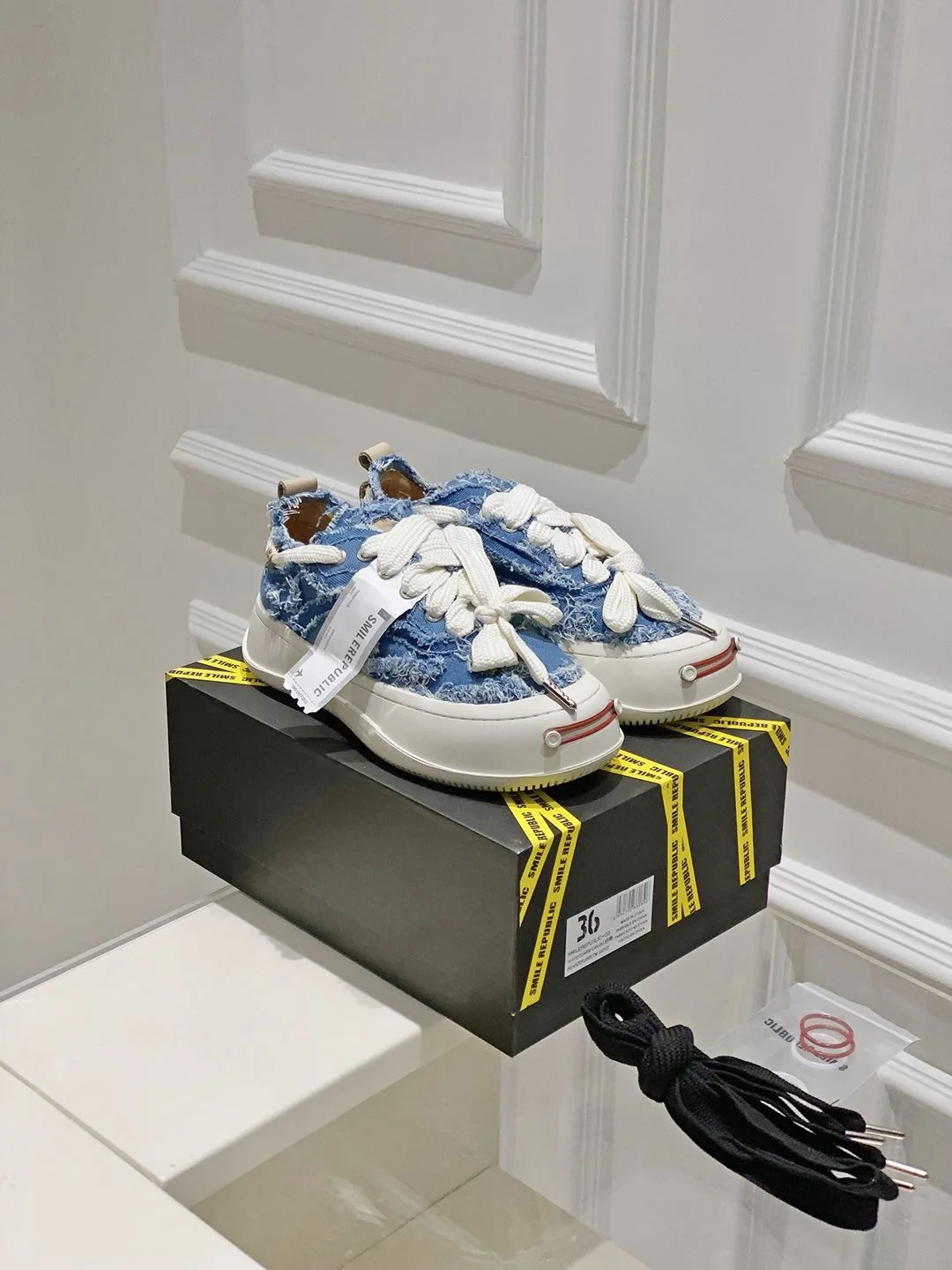 Snug Xvessel Shoes 7098