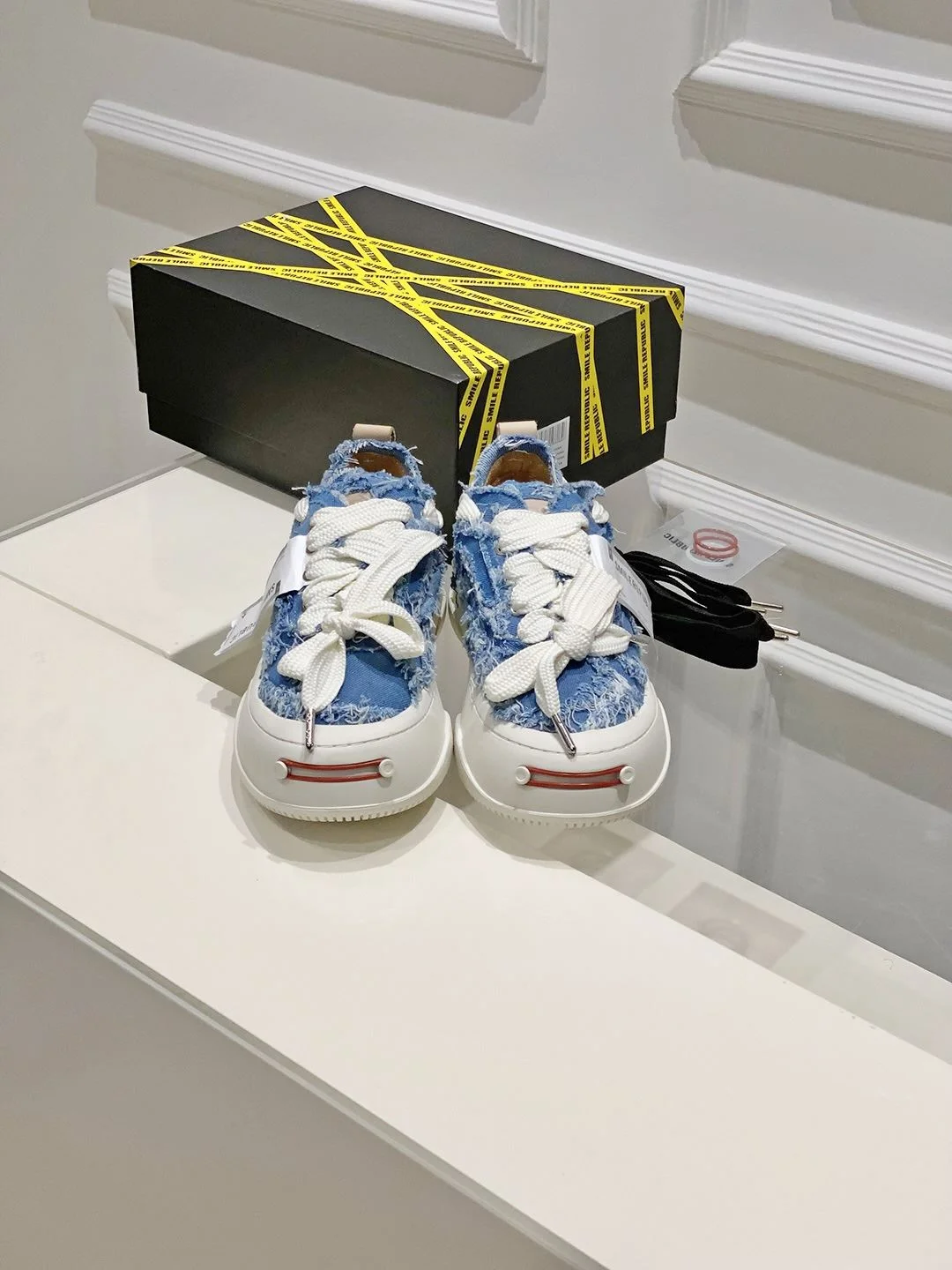 Snug Xvessel Shoes 7098
