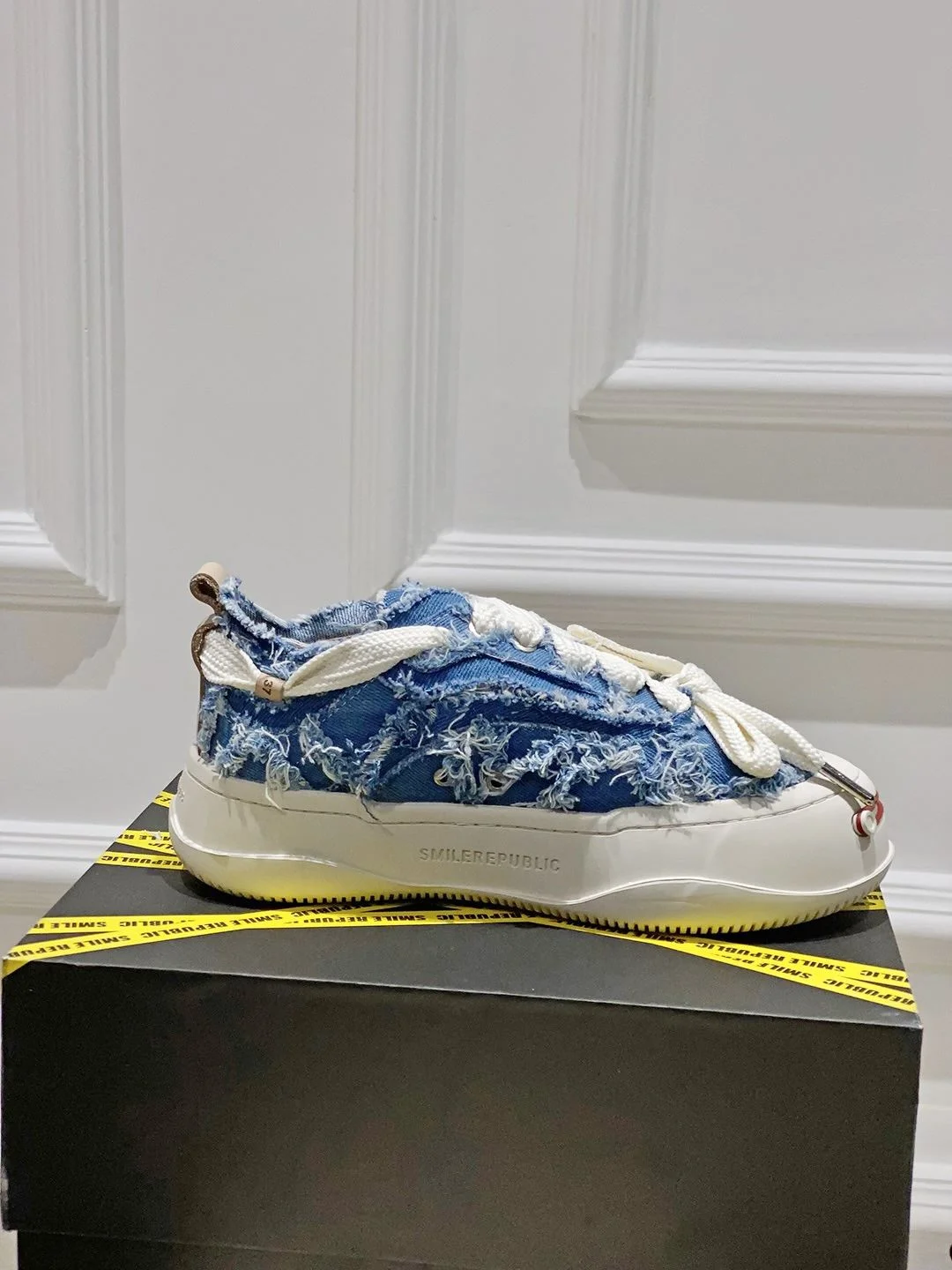 Snug Xvessel Shoes 7098