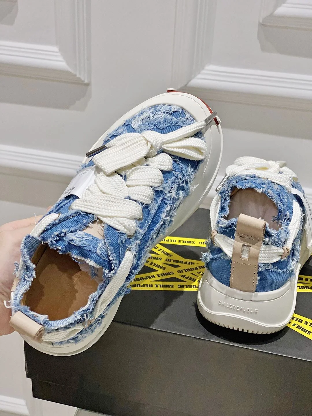 Snug Xvessel Shoes 7098