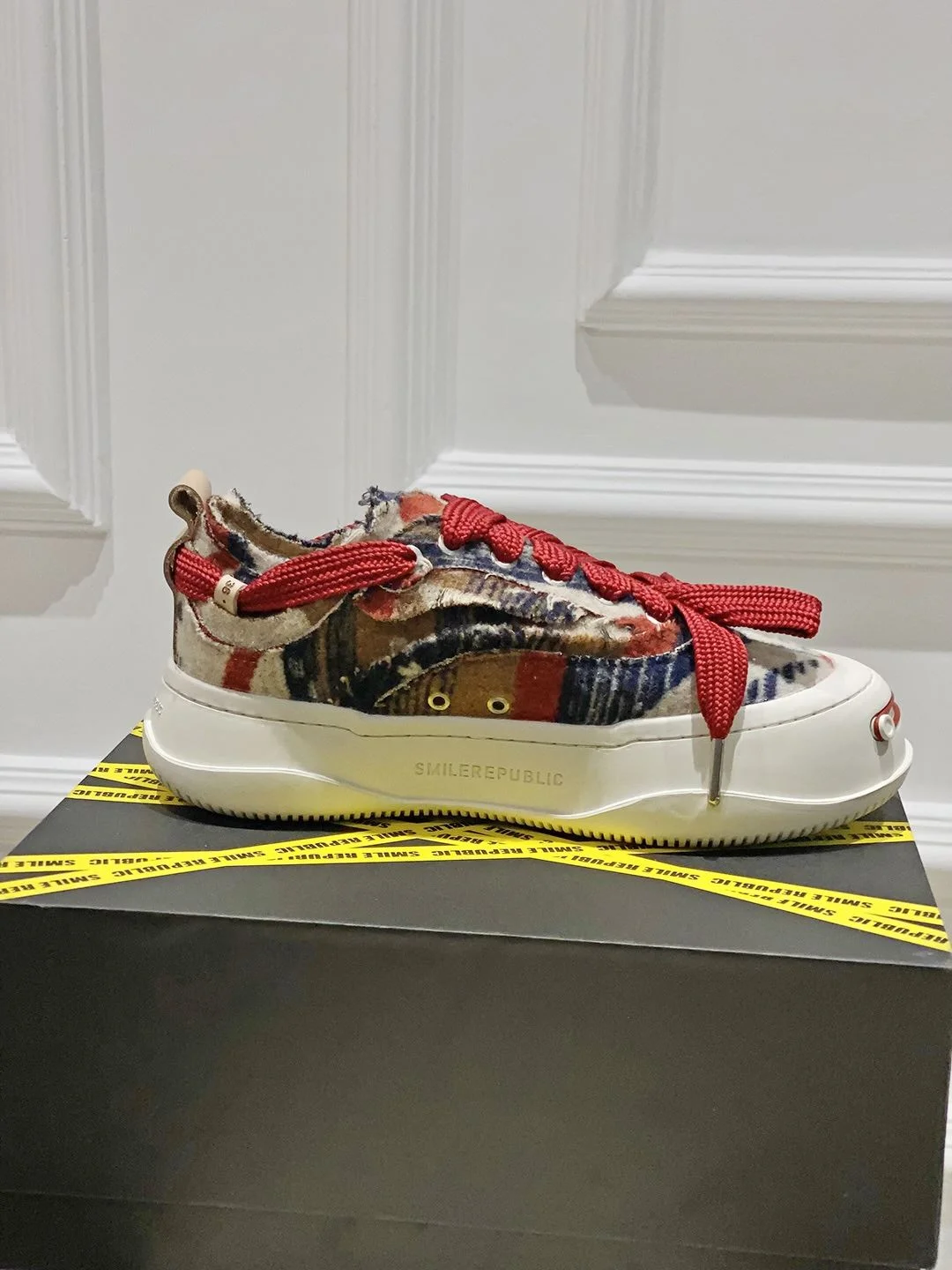 Vibrant Xvessel Shoes 7144