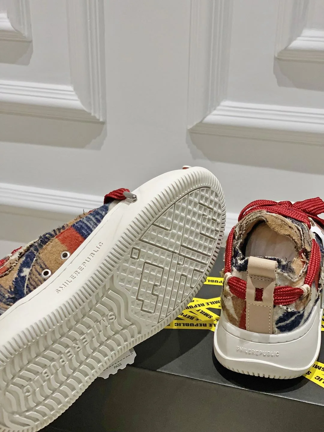 Vibrant Xvessel Shoes 7144
