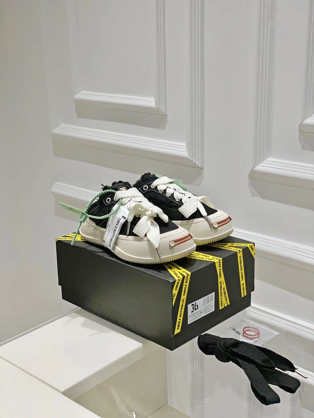 Timeless Xvessel Shoes 7080