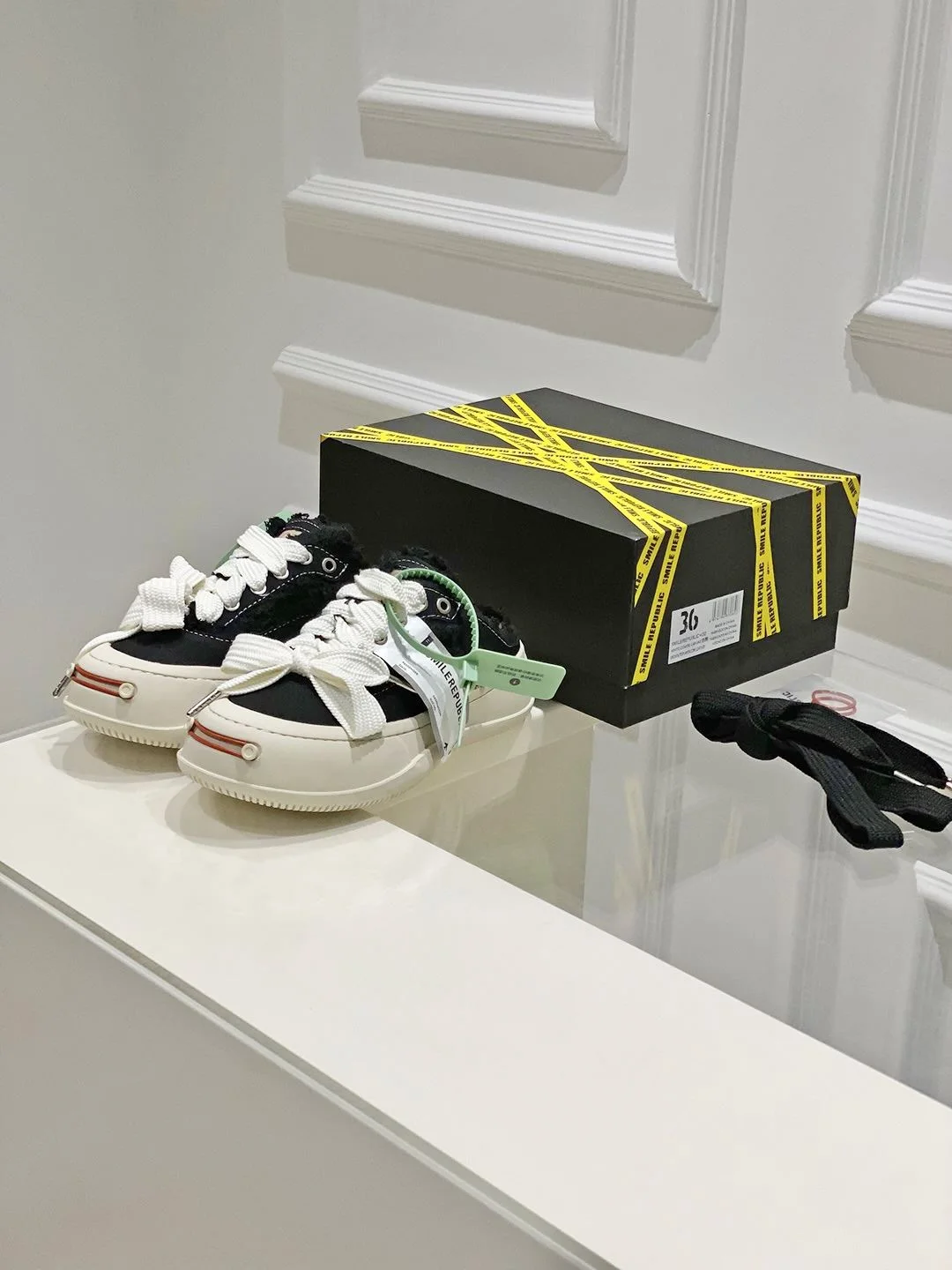 Timeless Xvessel Shoes 7080