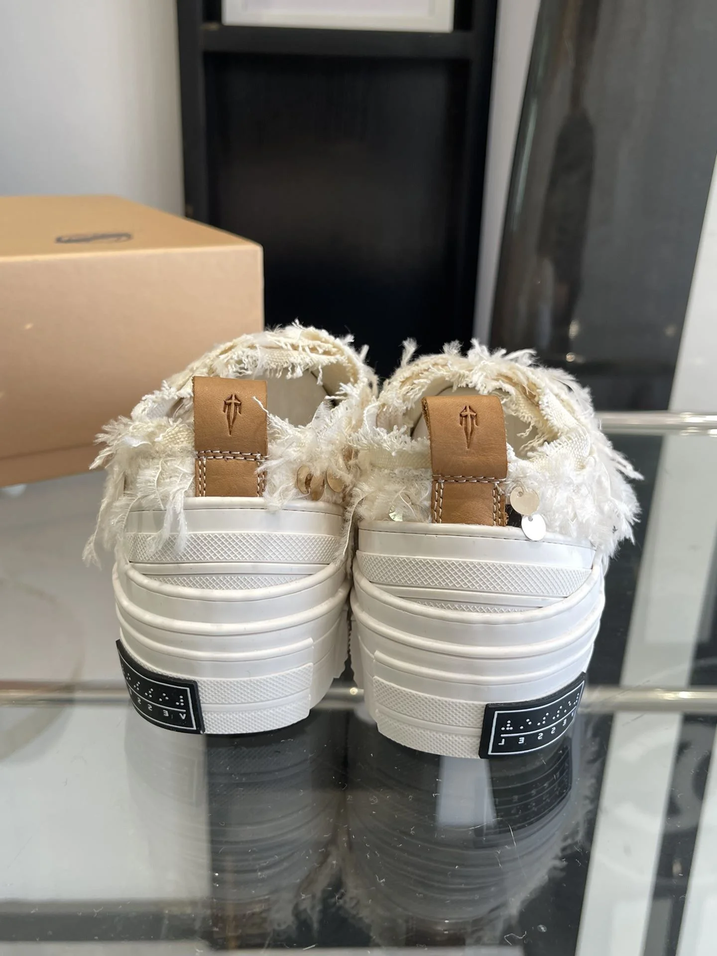 Upgraded Xvessel Shoes 7130