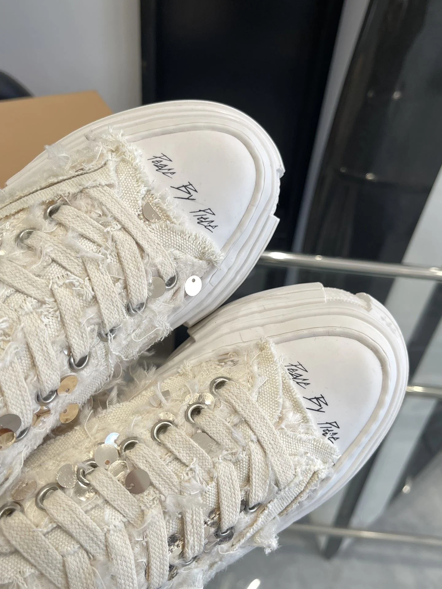 Upgraded Xvessel Shoes 7130