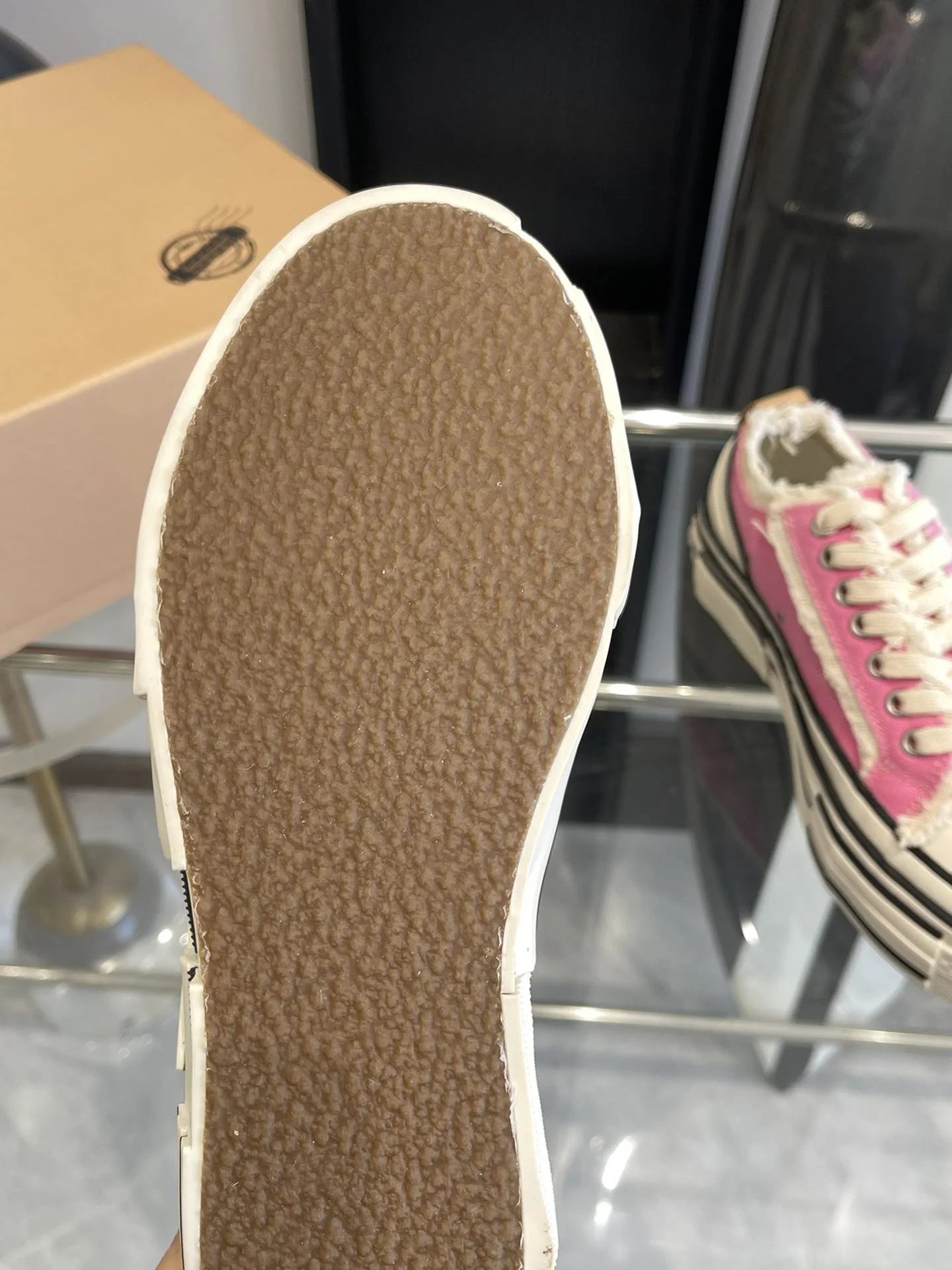 Unique Xvessel Shoes 7089