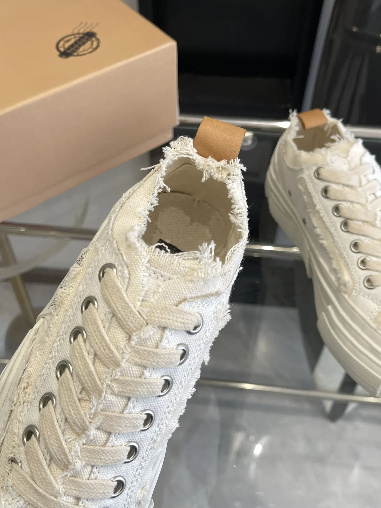 Premium Xvessel Shoes 7097