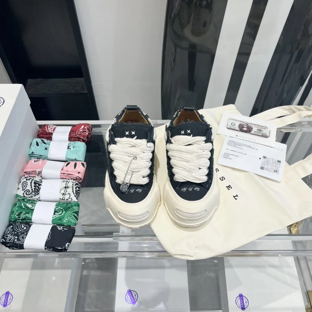 TechFriendly Xvessel Shoes 7059
