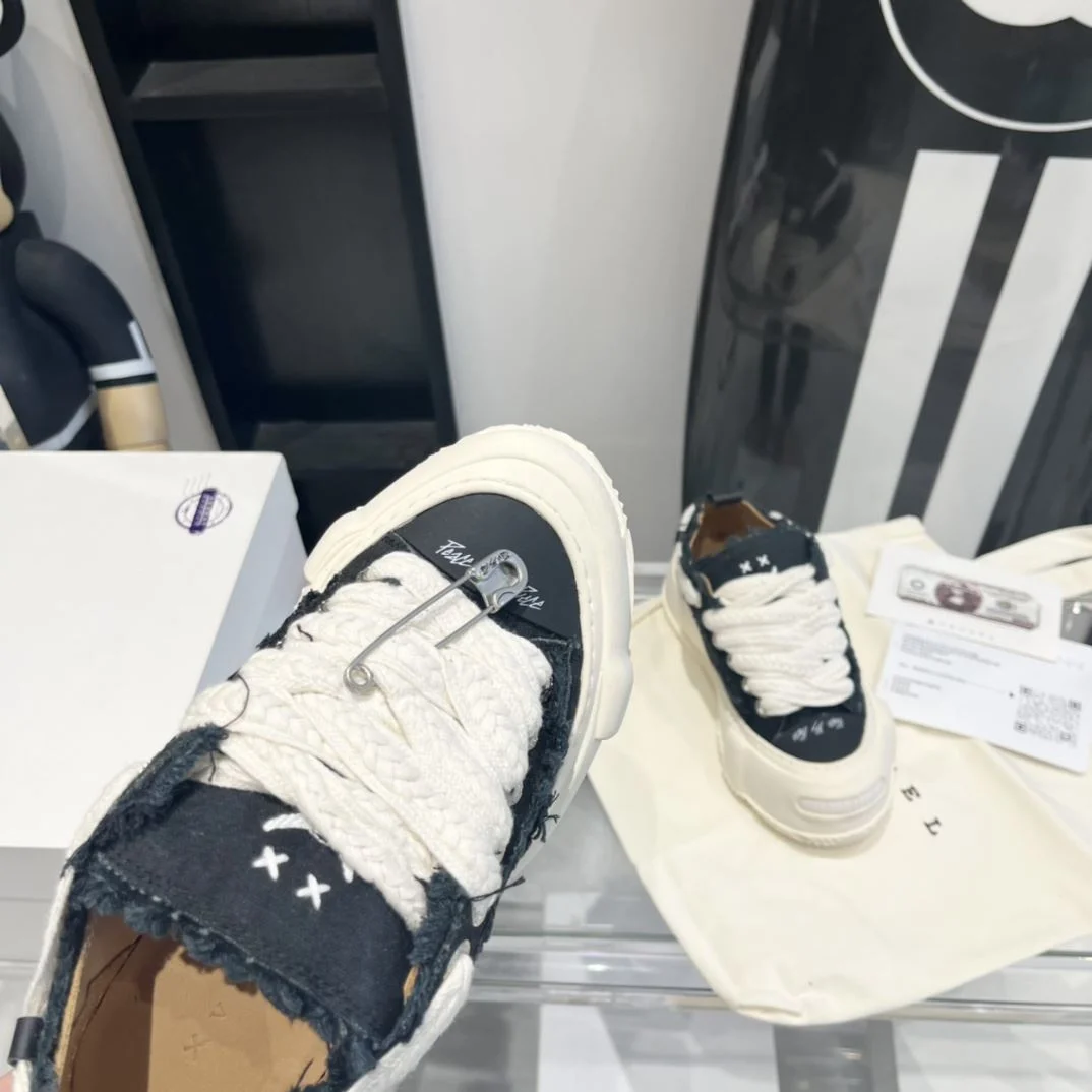 TechFriendly Xvessel Shoes 7059