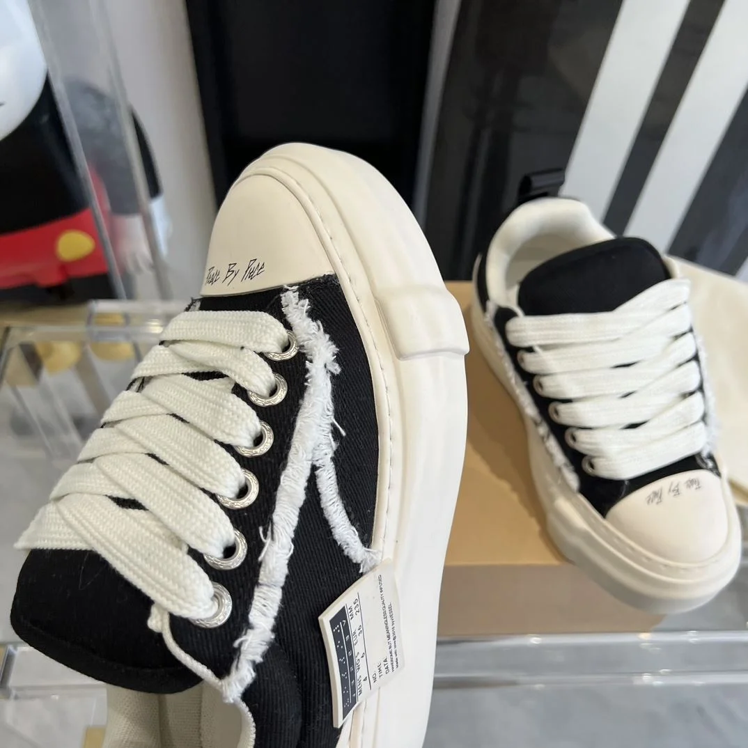 Soft Xvessel Shoes 7054
