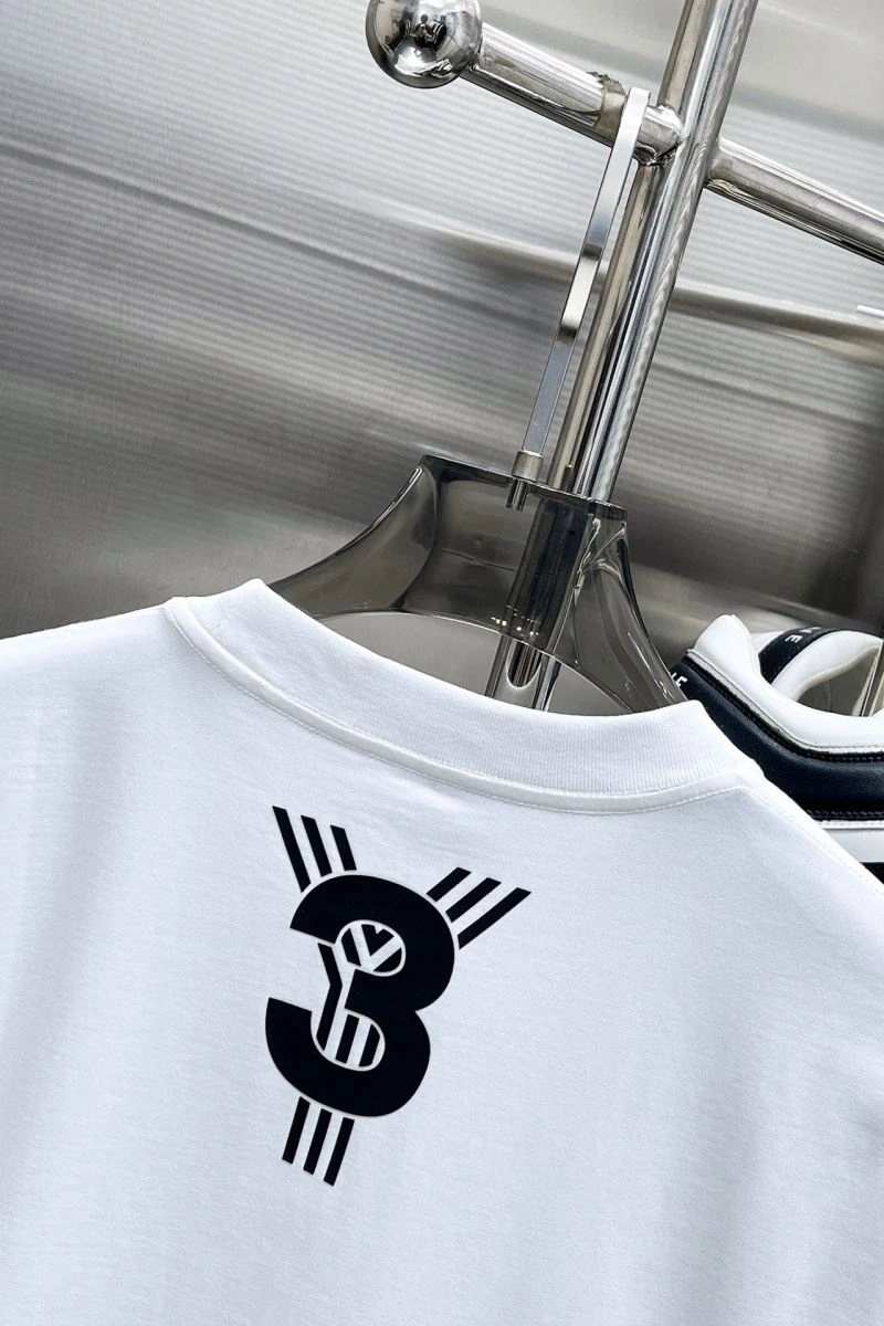Y-3 T-Shirts UrbanChic 161263