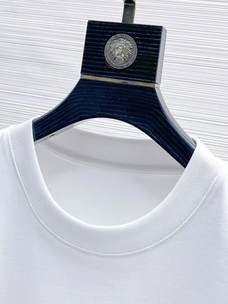 Versatile Y-3 T-Shirts 161269