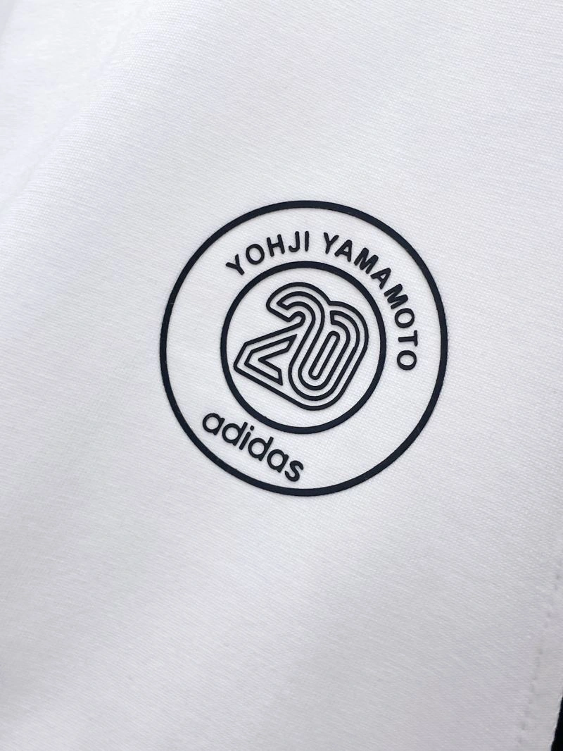 Y-3 T-Shirts Youthful 161241
