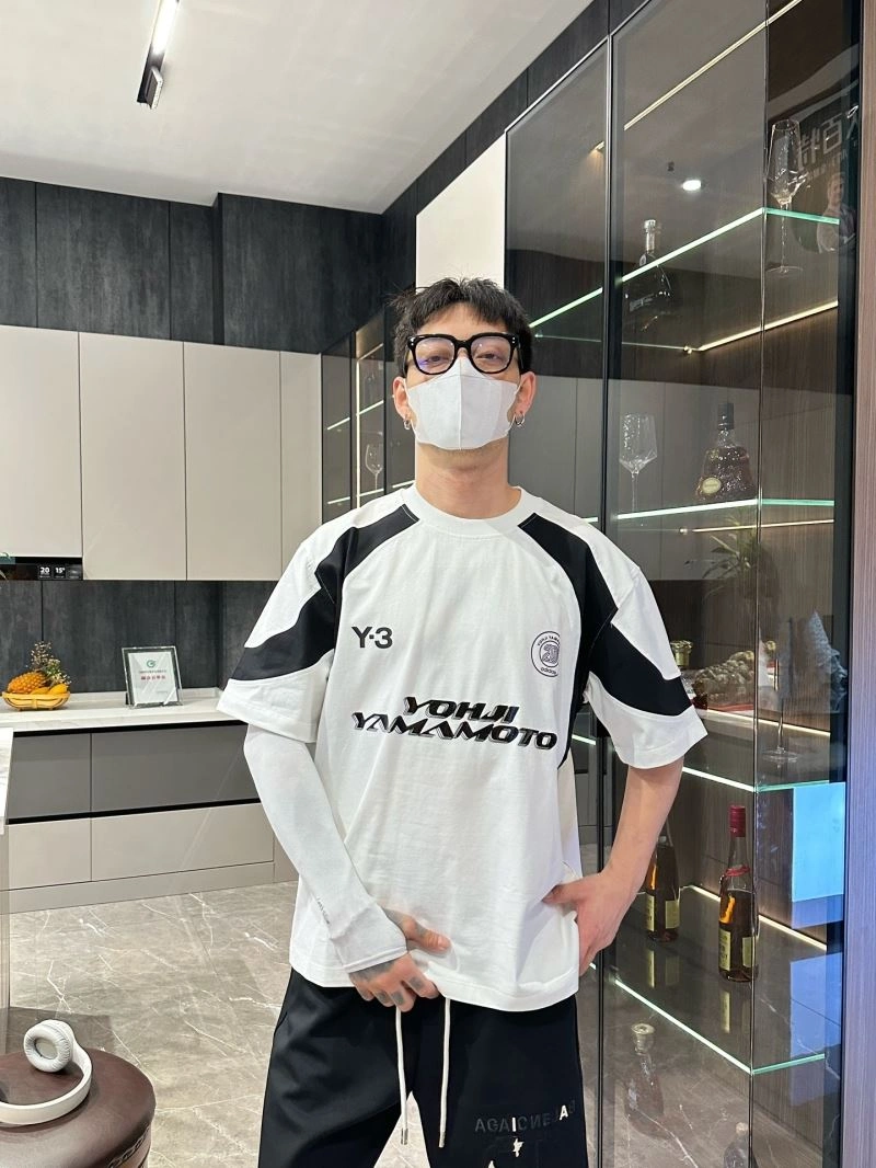 Thermal Y-3 T-Shirts 158897