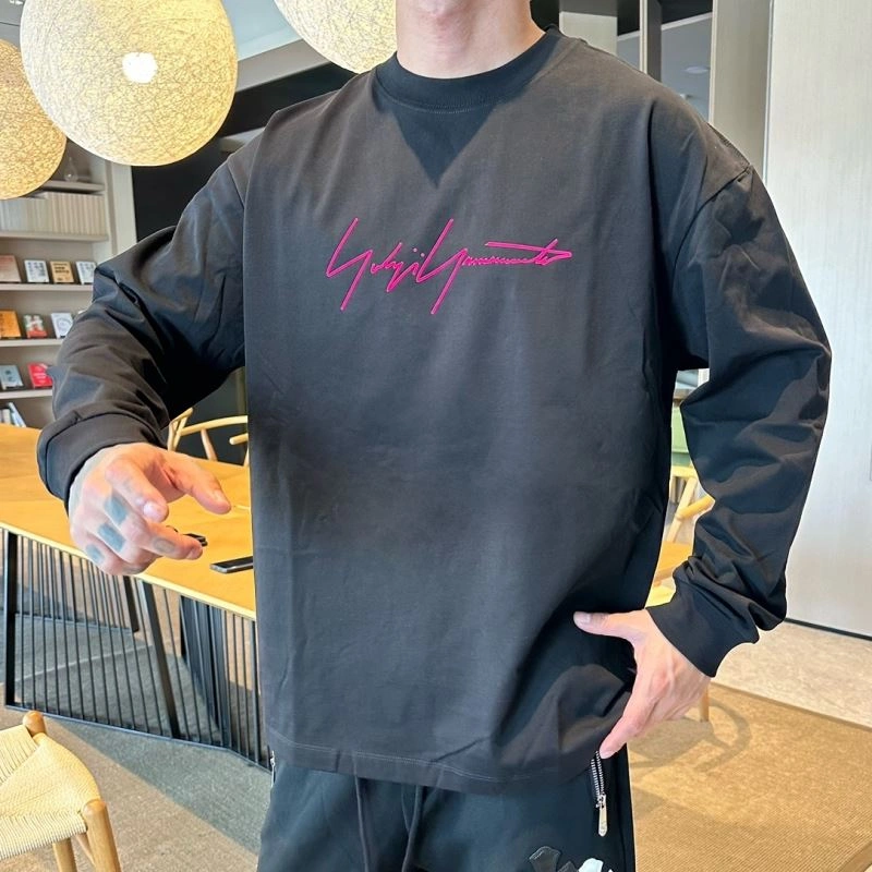 UrbanChic Y-3 T-Shirts 158024