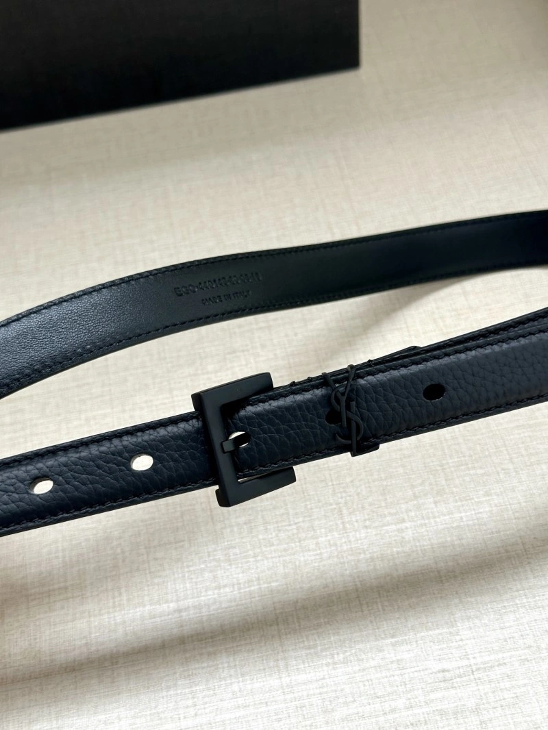 YSL Belts Effortless 305765