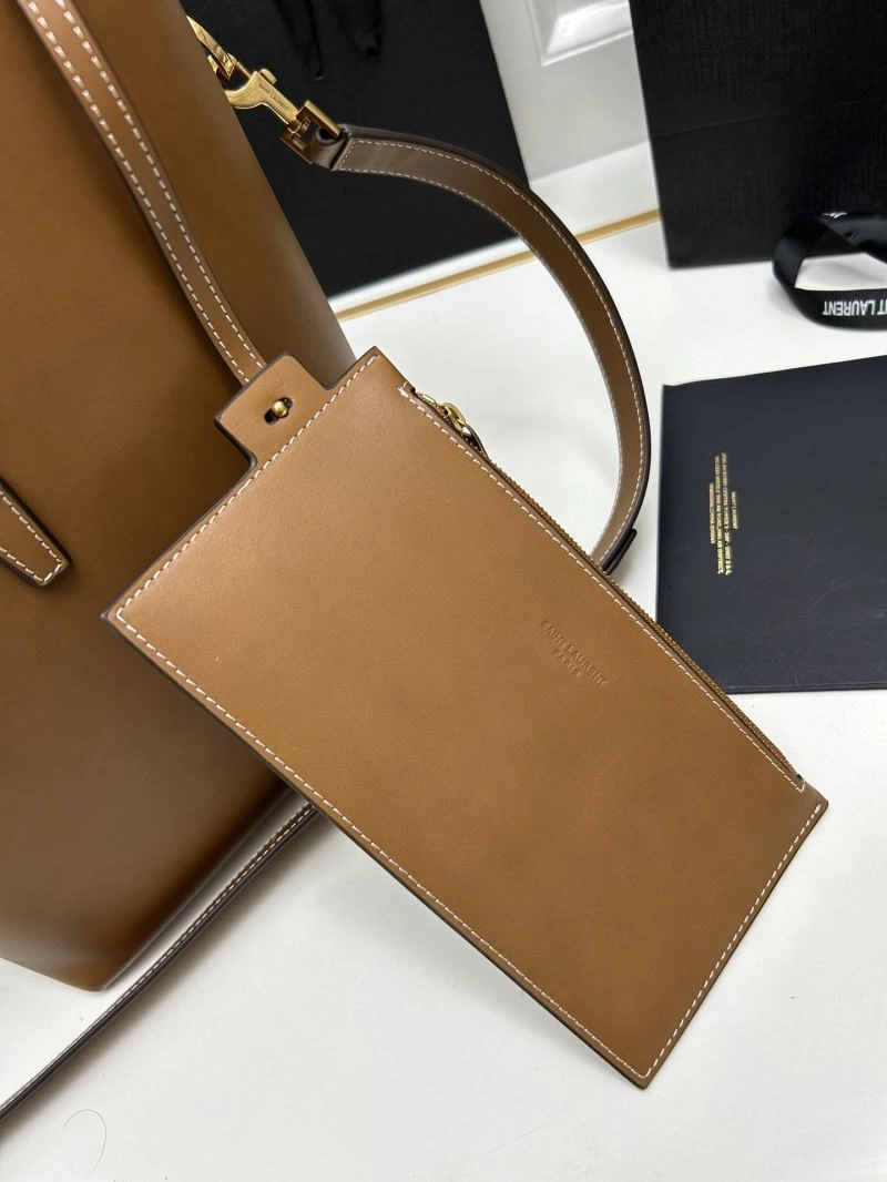 Supportive YSL Bucket Bags 81896