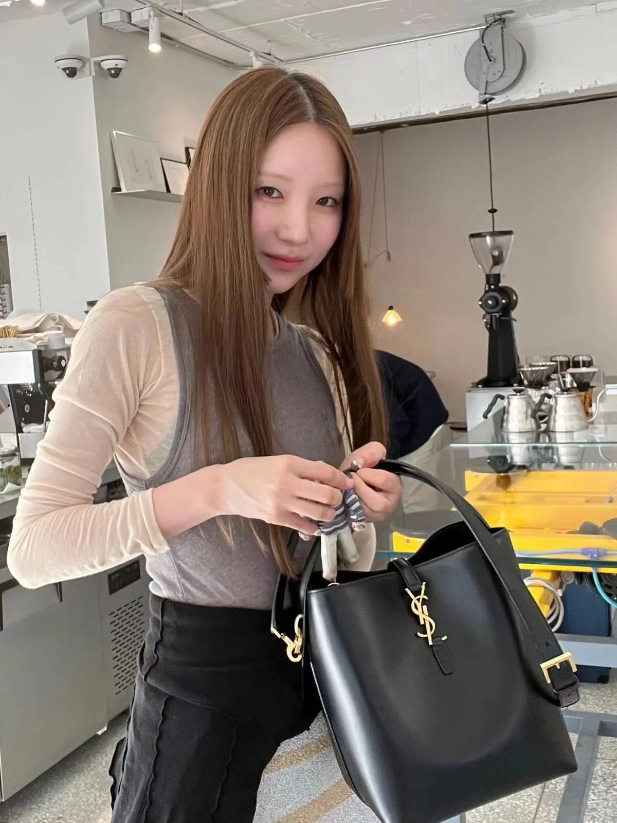 YSL Bucket Bags TechFriendly 37710