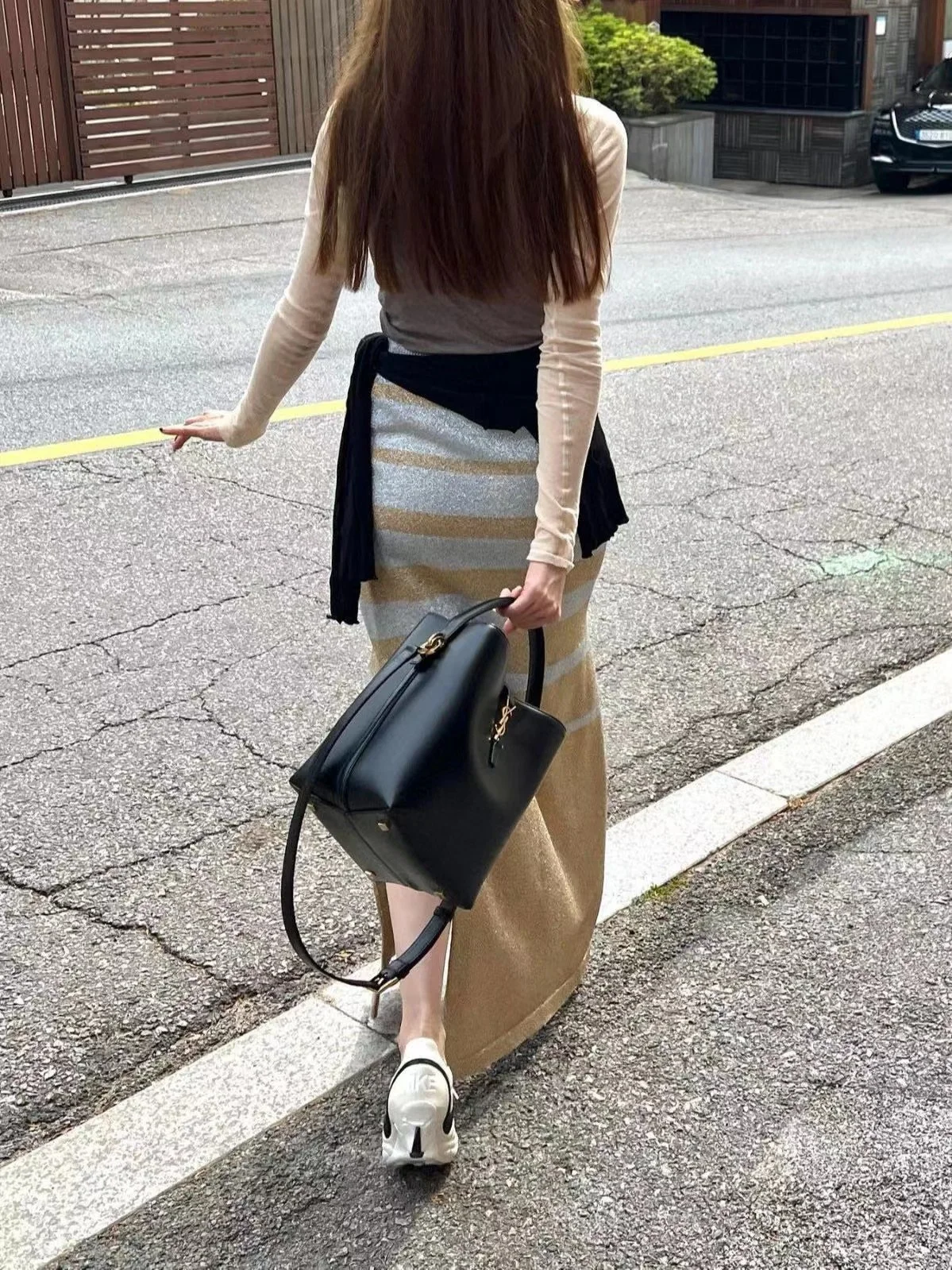 YSL Bucket Bags TechFriendly 37710