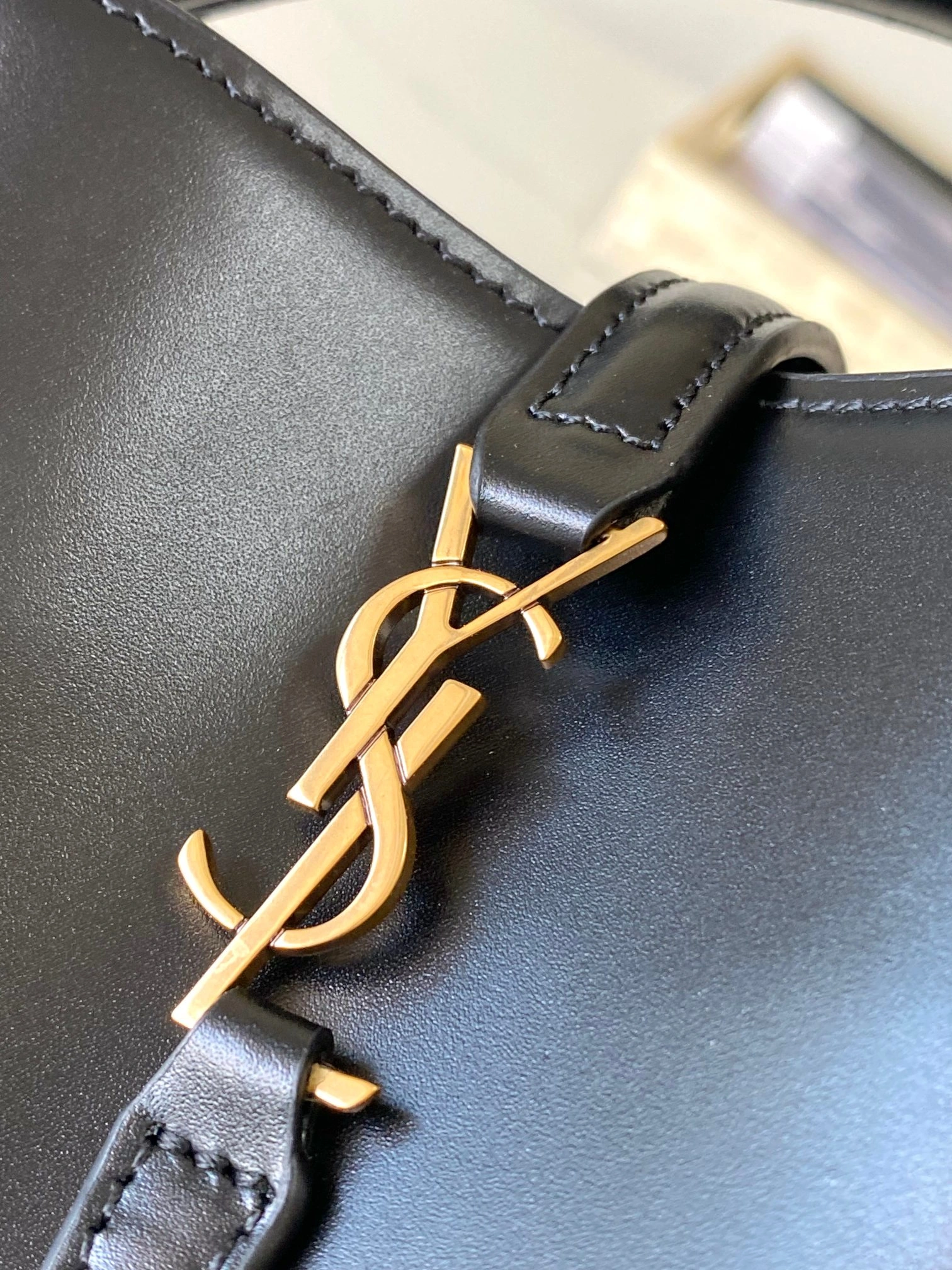 YSL Bucket Bags QuickDry 71780