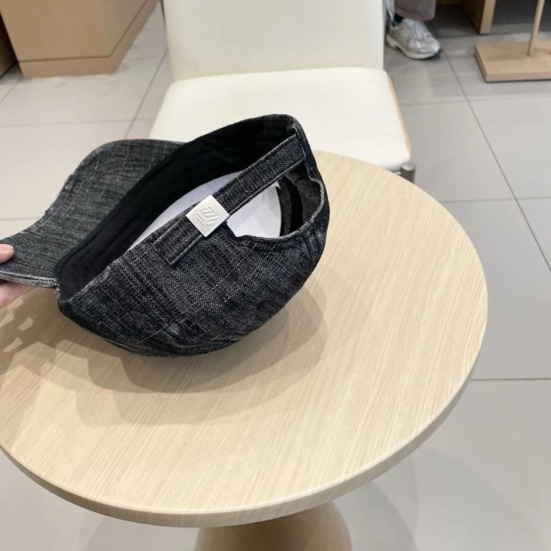EyeCatching YSL Caps 256970