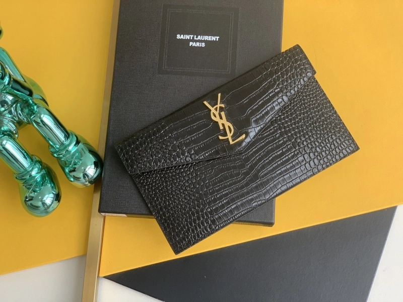 Minimalist YSL Clutch Bags 78236
