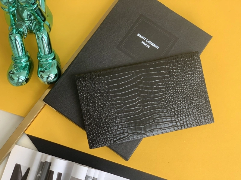 Minimalist YSL Clutch Bags 78236