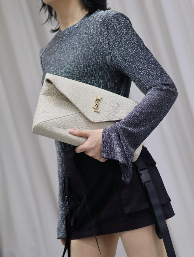Trendsetting YSL Clutch Bags 63106