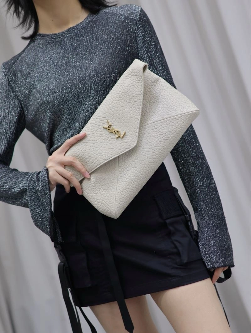 Trendsetting YSL Clutch Bags 63106