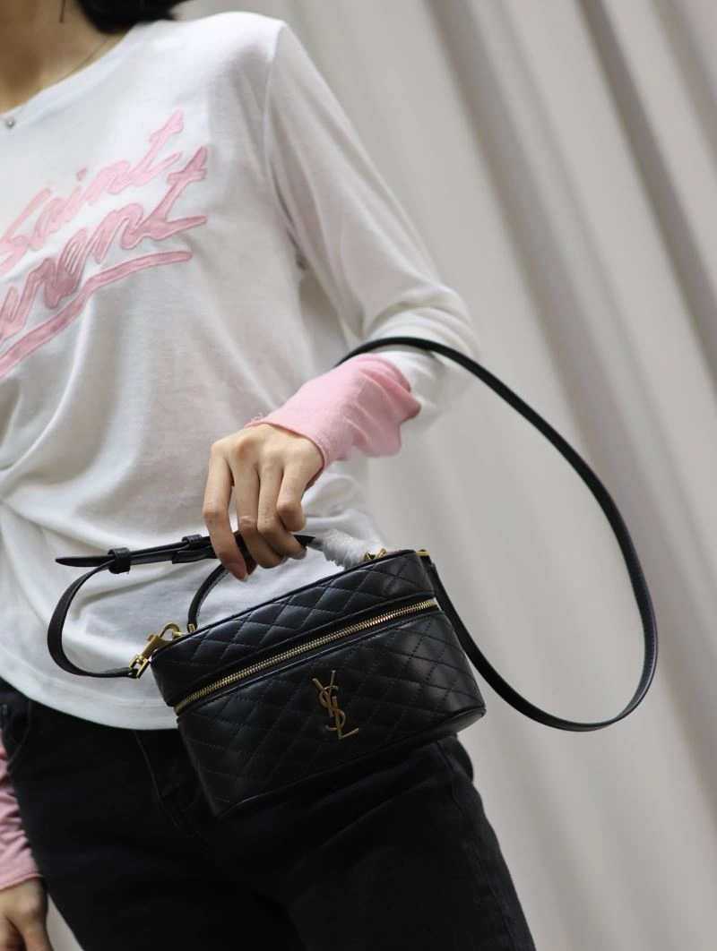 YSL Cosmetic Bags SunProtective 63061