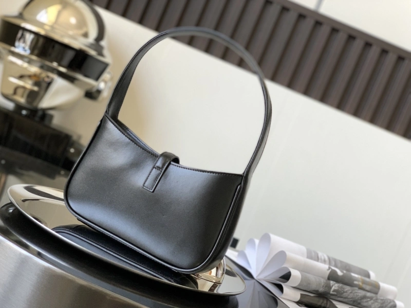 Neat YSL Hobo Bags 78241