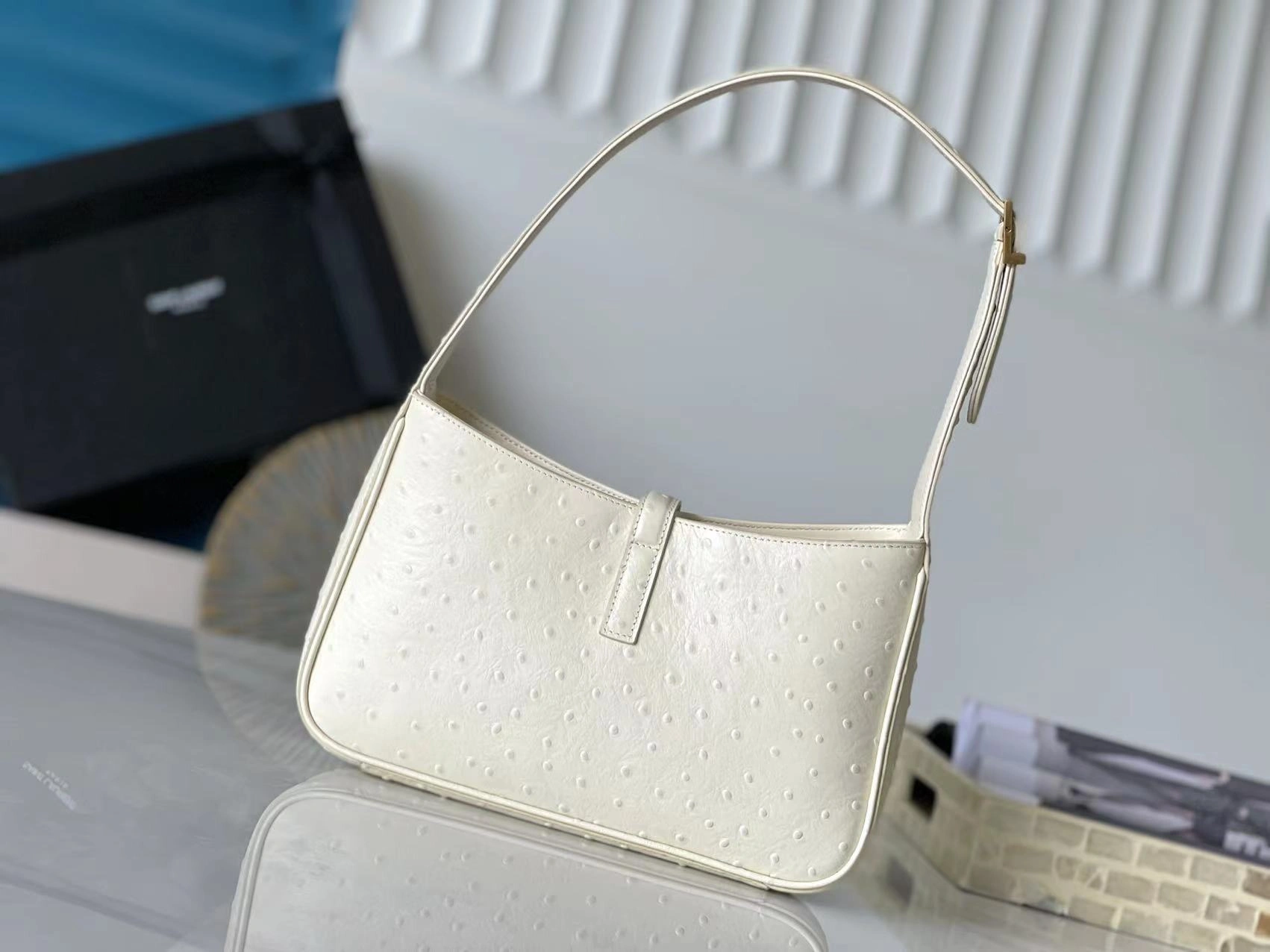 Snug YSL Hobo Bags 74755