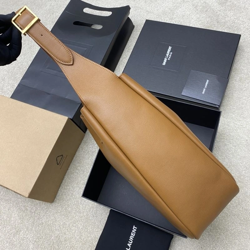 YSL Le5A7 Bags Effortless 62353