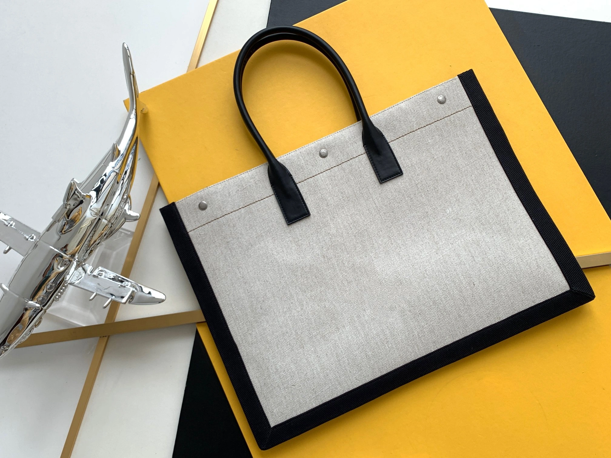 Unisex YSL Shopping Bags 74744