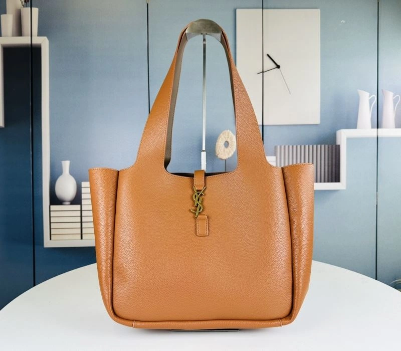 Sleek YSL Shopping Bags 85767
